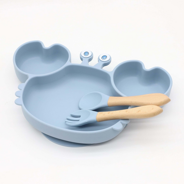 Plato infantil con diseño de cangrejito y cubiertos de silicona