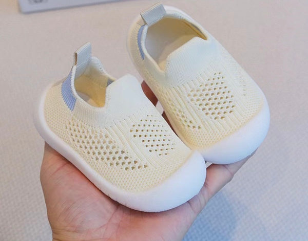 Zapatitos de malla antideslizantes