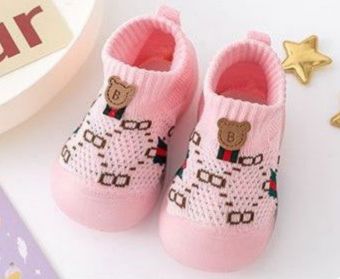 Zapatitos antideslizantes con franja