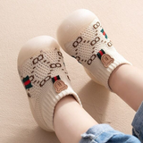 Zapatitos antideslizantes con franja